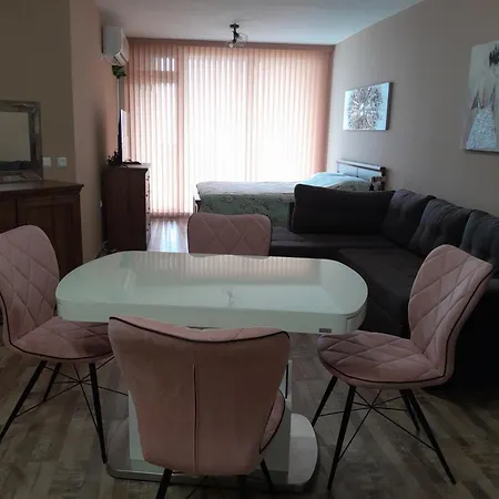 Apartament студио орхидея сарафово лукс с изглед към морето *